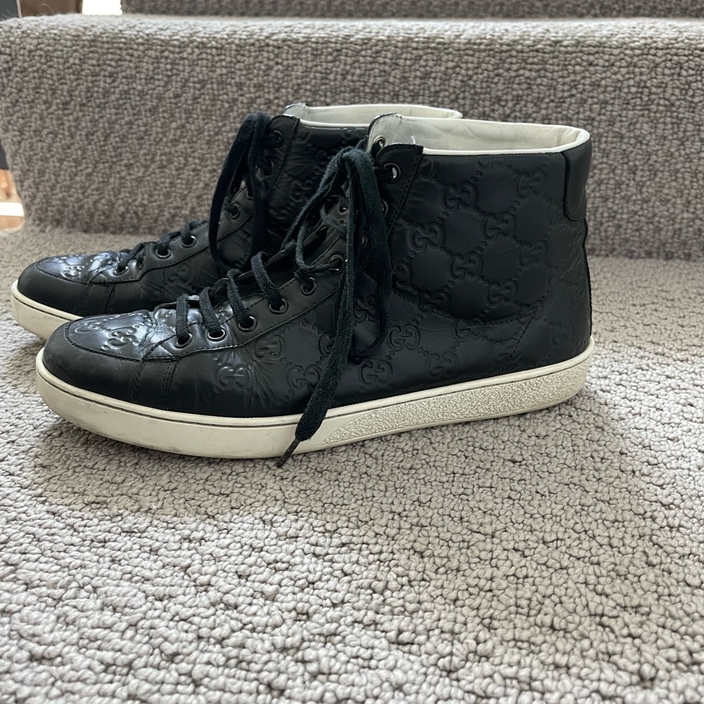 Gucci GG Supreme high top sneakers